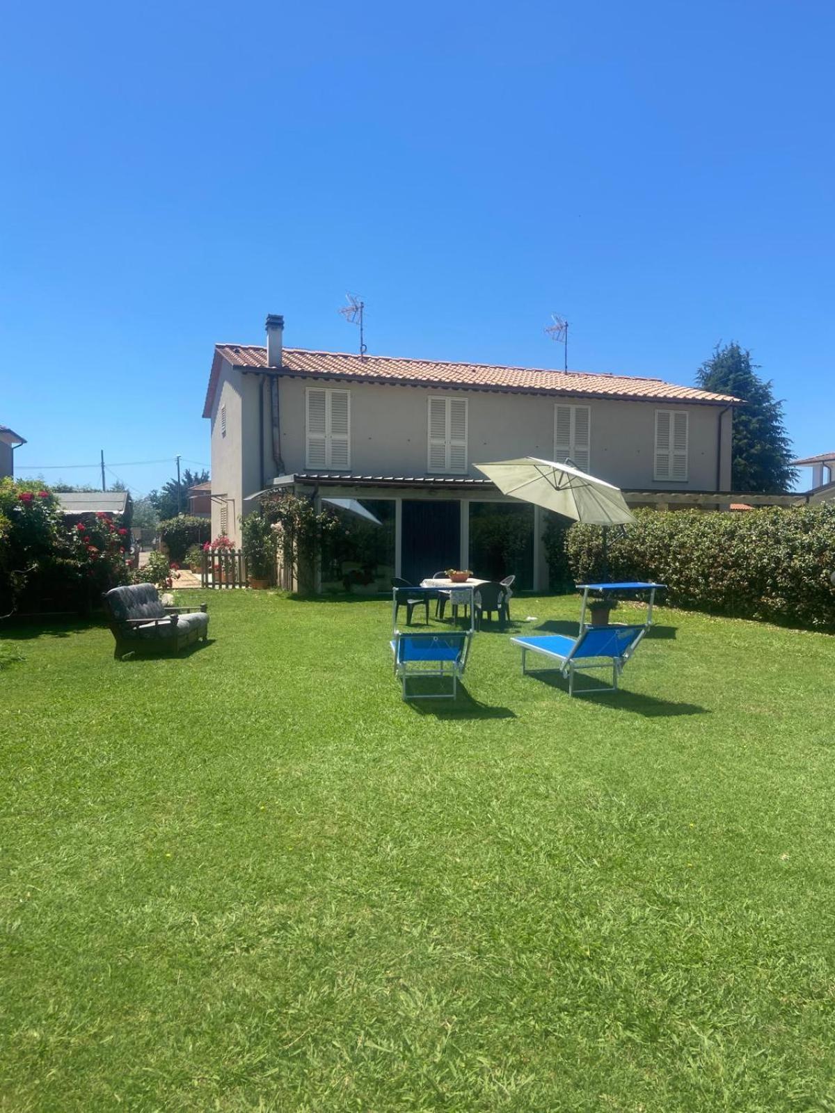 Villa Casa Ariel Lucca Esterno foto